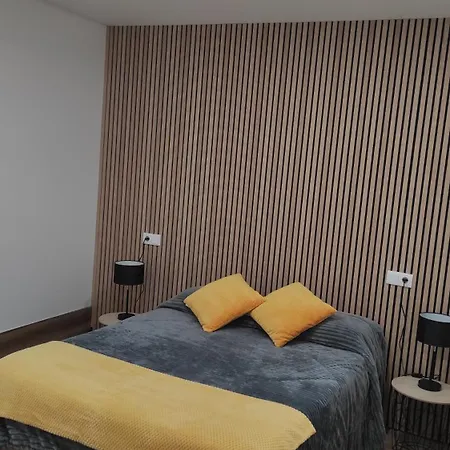 Casa Da Praca בית נופש *